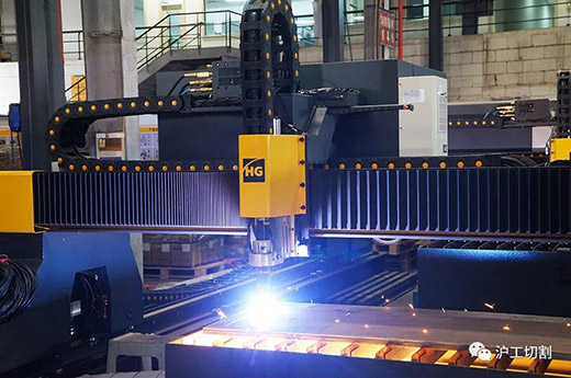 J9集团全自动等离子切割分拣一体机